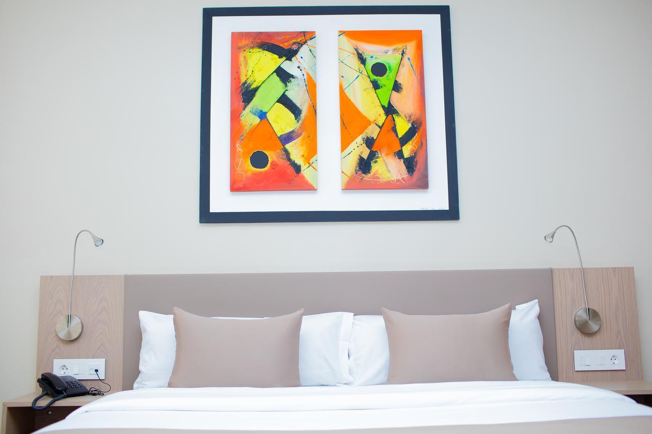 Fly Hotel Libreville Dış mekan fotoğraf
