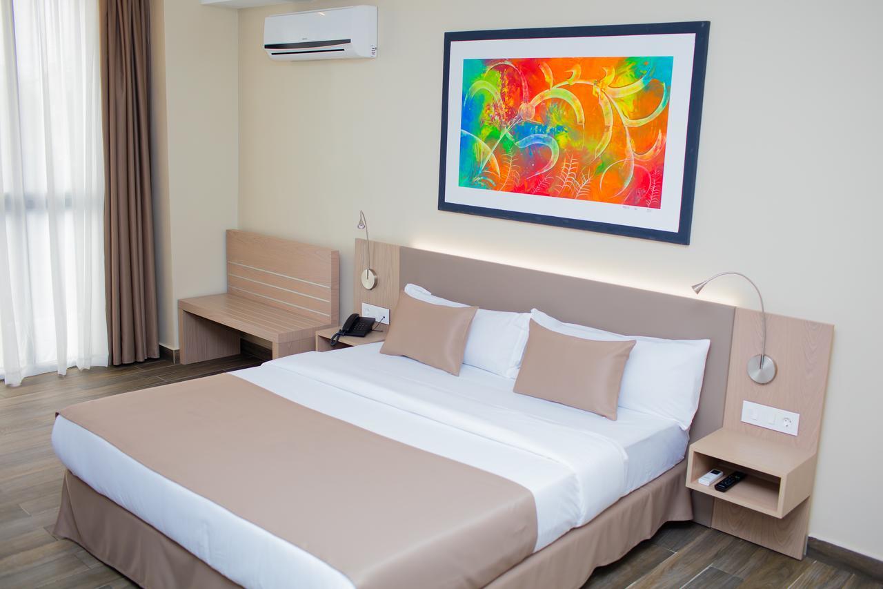 Fly Hotel Libreville Dış mekan fotoğraf