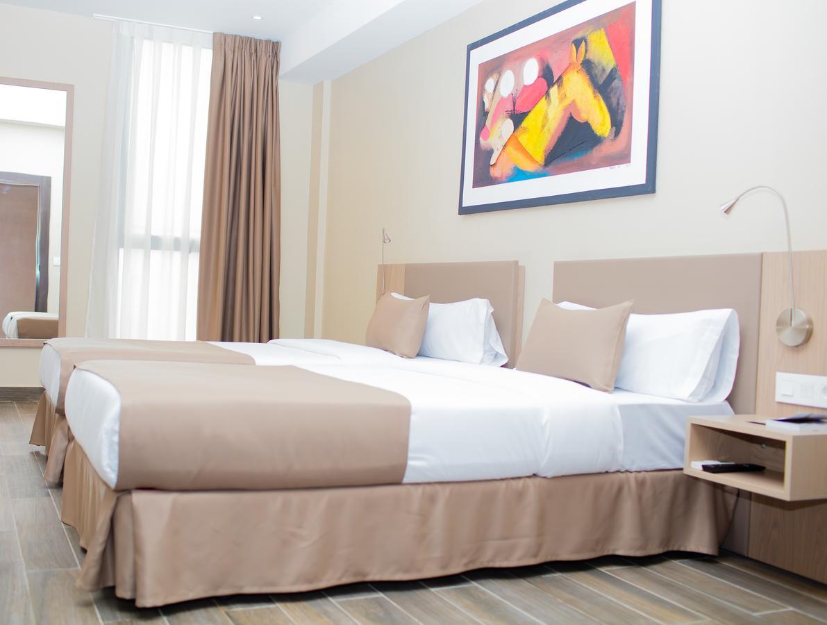 Fly Hotel Libreville Dış mekan fotoğraf