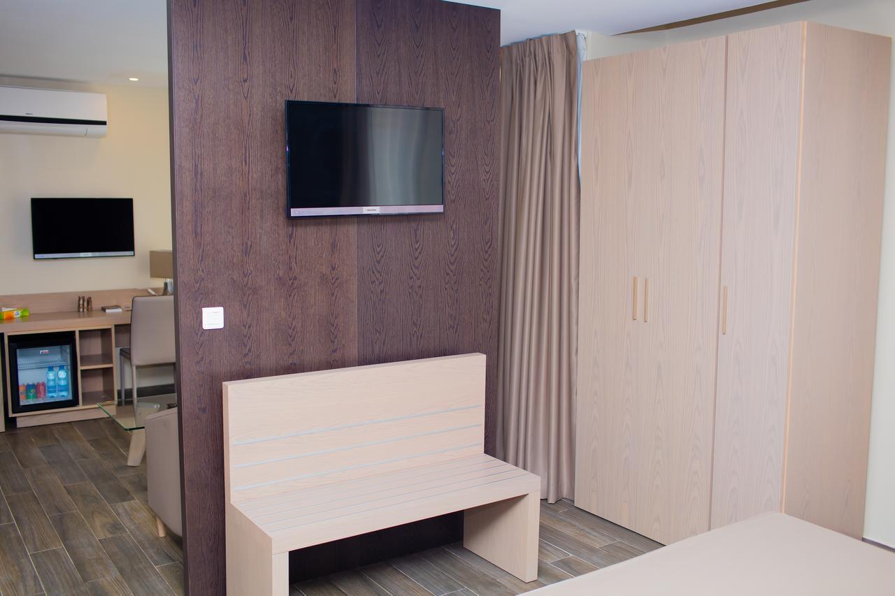 Fly Hotel Libreville Dış mekan fotoğraf