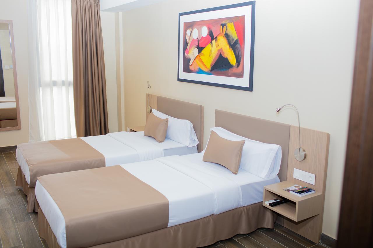 Fly Hotel Libreville Dış mekan fotoğraf