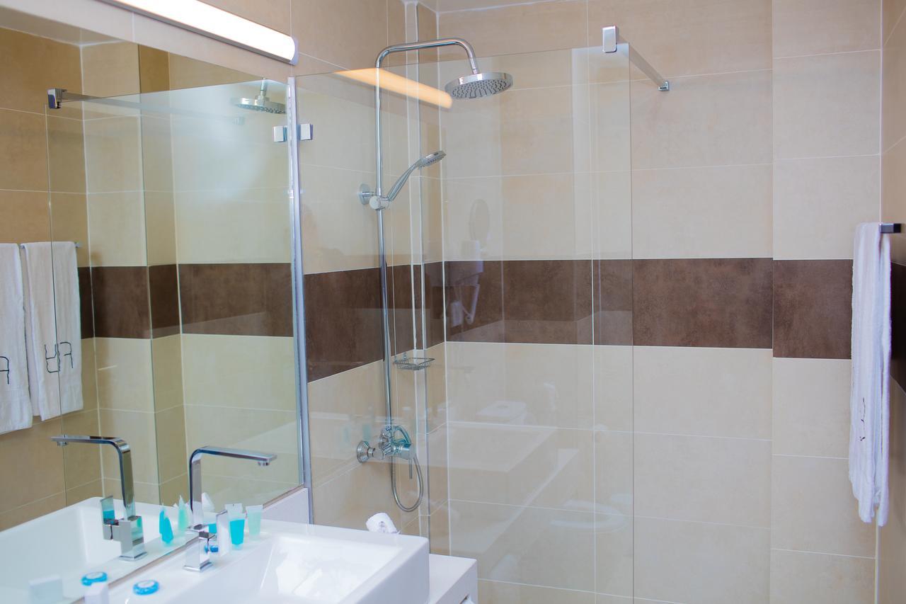 Fly Hotel Libreville Dış mekan fotoğraf