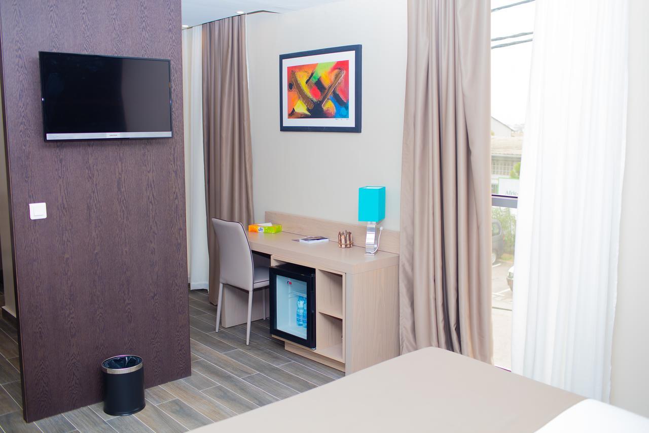 Fly Hotel Libreville Dış mekan fotoğraf