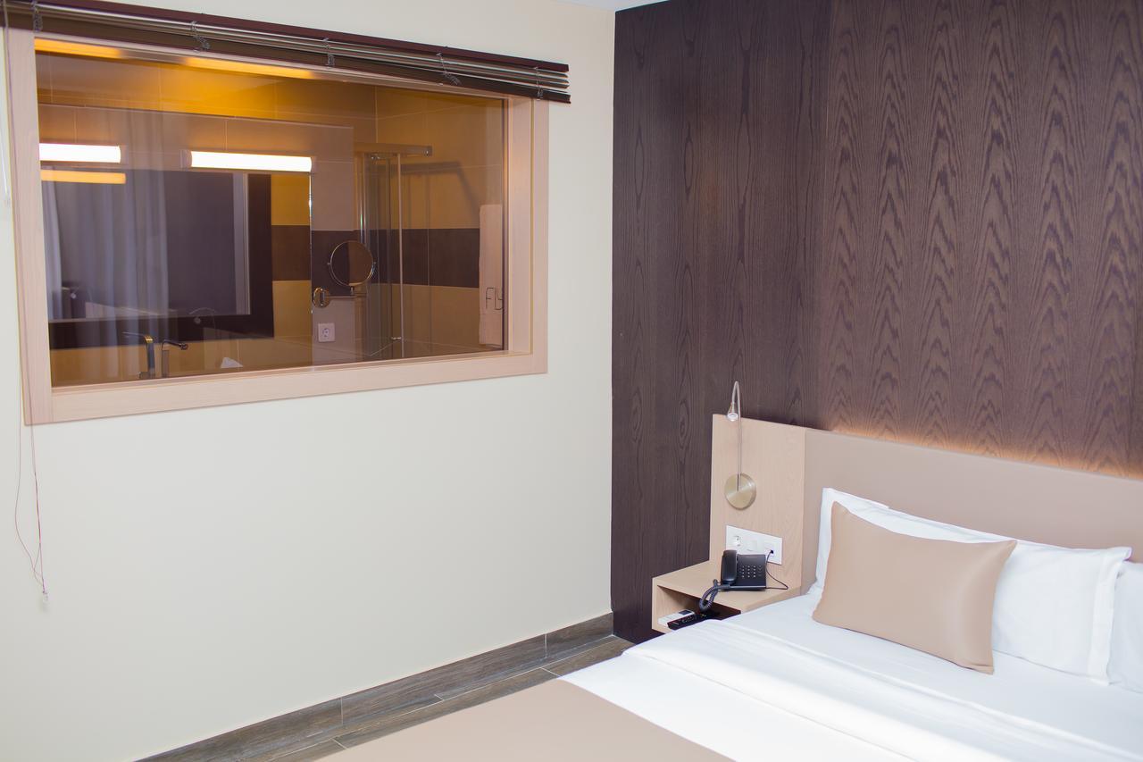Fly Hotel Libreville Dış mekan fotoğraf